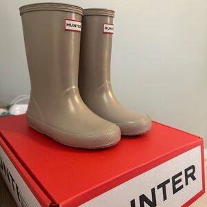 NWT Kids Hunter Rain Boots
